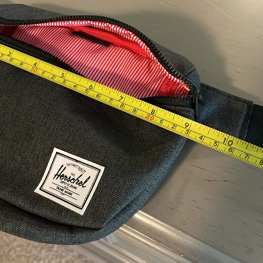 Herschel Belt Bag Hip Bag Fanny Pack - Picture 4 of 6